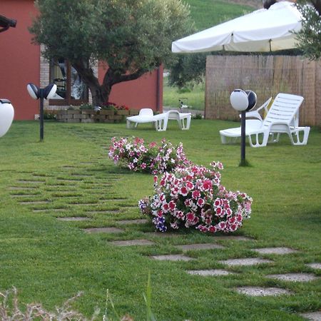 Agriturismo Il Borgo Degli Ulivi Розето-дельї-Абруцці Екстер'єр фото