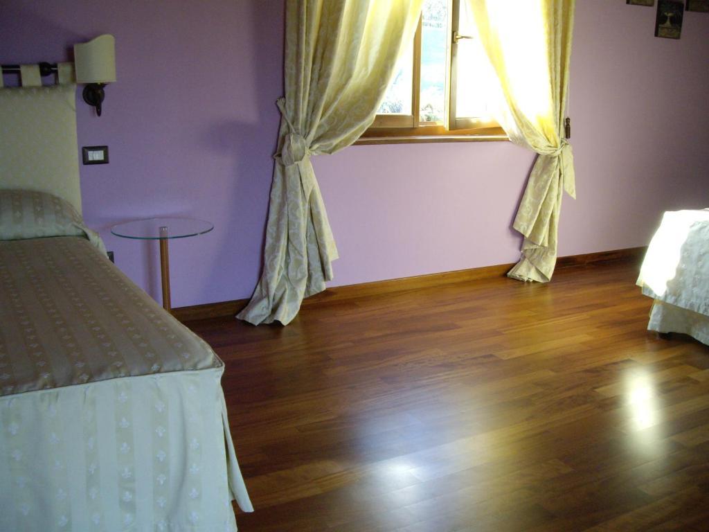 Agriturismo Il Borgo Degli Ulivi Розето-дельї-Абруцці Номер фото